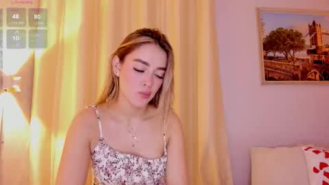 Mia White  online show from January 13, 2026, 1:05 pm