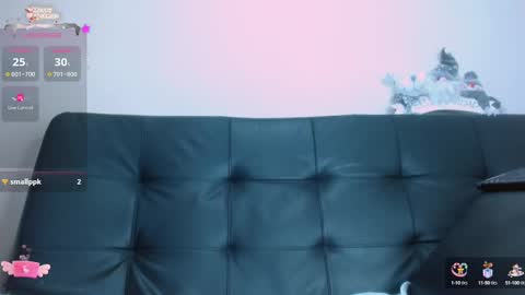 Mia online show from December 20, 2024, 2:38 pm
