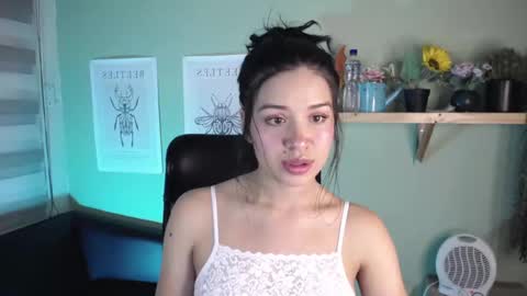 Miaa online show from November 14, 2025, 4:49 pm