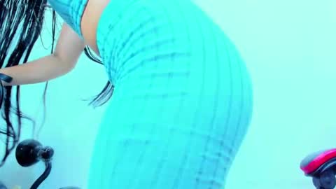       online show from January 16, 2026, 1:04 pm