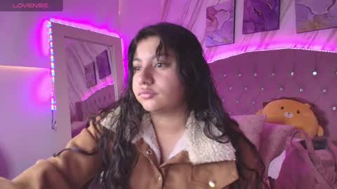miaa_smiith1 online show from December 2, 2024, 11:45 am