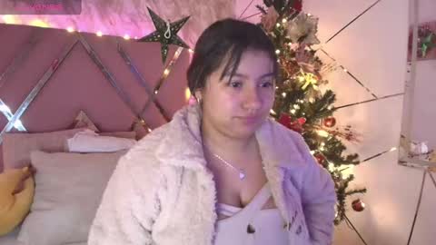 miaa_smiith1 online show from December 27, 2024, 11:39 am