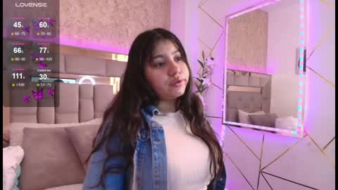 miaa_smiith1 online show from January 7, 2025, 11:37 am