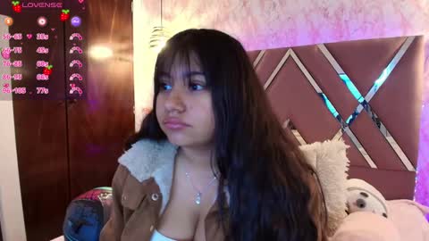 miaa_smiith1 online show from February 8, 2025, 12:28 pm