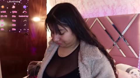 miaa_smiith1 online show from February 21, 2025, 12:06 pm