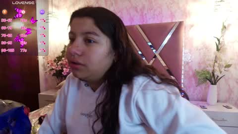 miaa_smiith1 online show from March 8, 2025, 12:09 pm