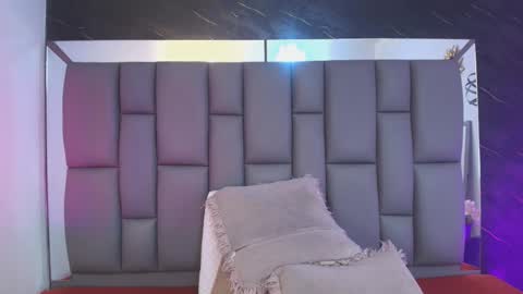 Snapshot of miaabrown__ chatting on February 19, 2026, 12:12 pm Mia online show from February 19, 2026, 12:12 pm