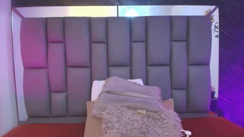 Snapshot of miaabrown__ chatting on February 20, 2026, 12:05 pm Mia online show from February 20, 2026, 12:05 pm