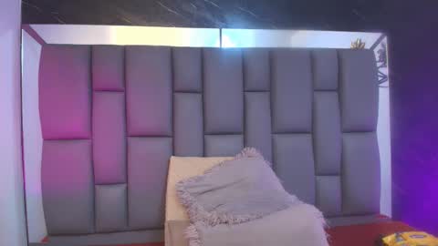 Snapshot of miaabrown__ chatting on February 21, 2026, 12:06 pm Mia online show from February 21, 2026, 12:06 pm