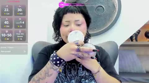 Mia online show from February 16, 2026, 12:56 pm