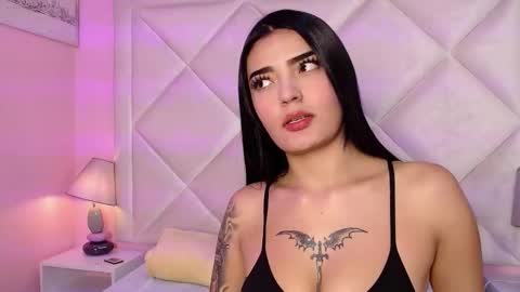 Snapshot of miaasmiith_ chatting on October 28, 2025, 11:47 am Alexandra online show from October 28, 2025, 11:47 am