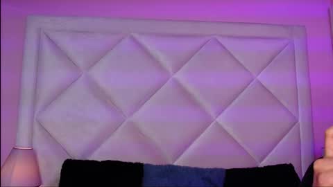 Snapshot of miaasmiith_ chatting on November 25, 2025, 12:05 pm Alexandra online show from November 25, 2025, 12:05 pm