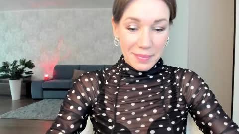 Snapshot of miababy14 chatting on April 30, 2026, 5:25 am Mia online show from April 30, 2026, 5:25 am