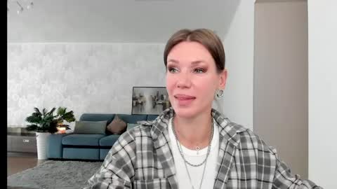 Snapshot of miababy14 chatting on May 22, 2026, 5:03 am Mia online show from May 22, 2026, 5:03 am