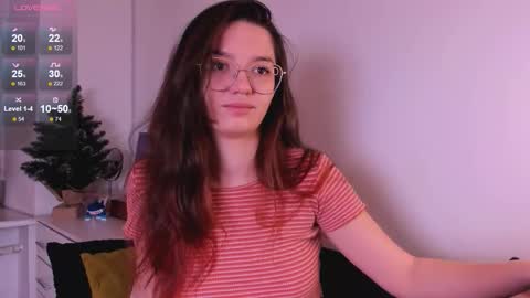 Snapshot of miabellee_ chatting on December 14, 2025, 9:41 pm mia online show from December 14, 2025, 9:41 pm