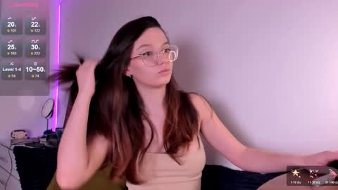 Snapshot of miabellee_ chatting on February 9, 2026, 6:06 am mia online show from February 9, 2026, 6:06 am