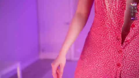 miablueye online show from April 6, 2026, 11:22 am