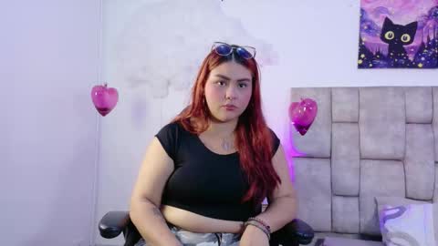 Snapshot of miablumm_ chatting on February 25, 2026, 4:16 pm miablumm_ online show from February 25, 2026, 4:16 pm