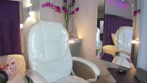 Snapshot of miacamille chatting on July 2, 2026, 6:47 pm Mia Camille online show from July 2, 2026, 6:47 pm