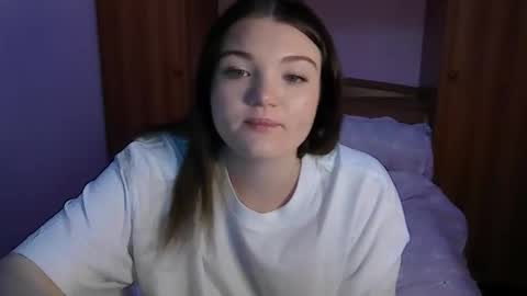 Mia online show from May 17, 2026, 8:05 pm