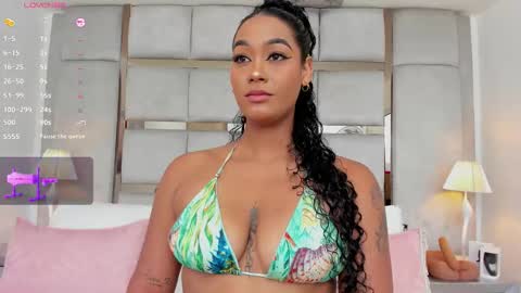 Call me Mia online show from October 27, 2025, 9:19 pm