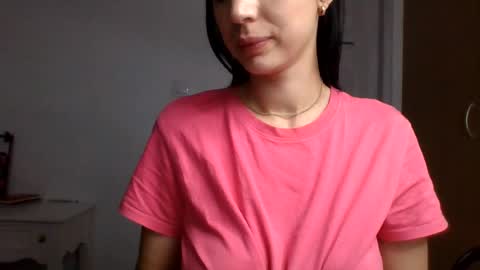 Mia online show from July 14, 2026, 9:53 pm