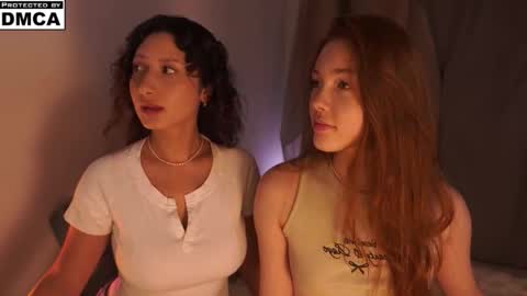 Mia online show from November 13, 2025, 8:30 pm