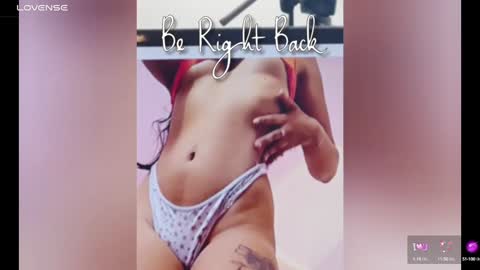 Snapshot of miagomez1 chatting on January 28, 2025, 1:27 pm Mia Gomez online show from January 28, 2025, 1:27 pm