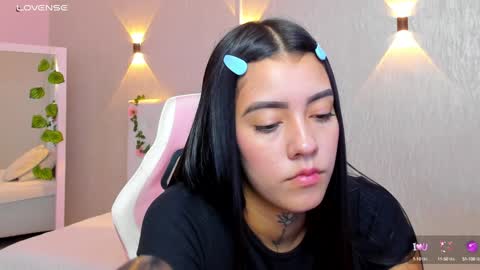 Snapshot of miagomez1 chatting on January 30, 2025, 1:53 pm Mia Gomez online show from January 30, 2025, 1:53 pm