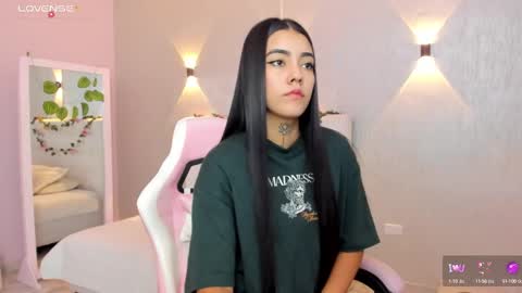 Snapshot of miagomez1 chatting on February 15, 2025, 1:05 pm Mia Gomez online show from February 15, 2025, 1:05 pm