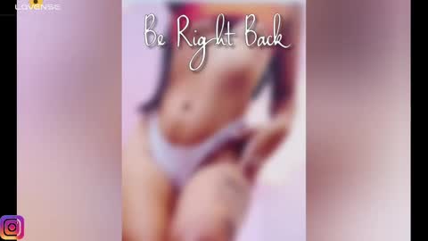 Snapshot of miagomez1 chatting on February 25, 2025, 1:17 pm Mia Gomez online show from February 25, 2025, 1:17 pm