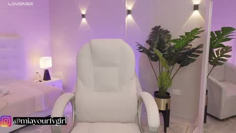 Snapshot of miagomez1 chatting on September 16, 2025, 12:28 pm Mia Gomez online show from September 16, 2025, 12:28 pm