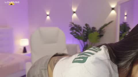 Snapshot of miagomez1 chatting on September 25, 2025, 1:04 pm Mia Gomez online show from September 25, 2025, 1:04 pm