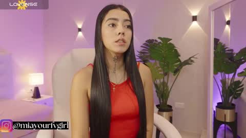 Snapshot of miagomez1 chatting on October 16, 2025, 1:45 pm Mia Gomez online show from October 16, 2025, 1:45 pm