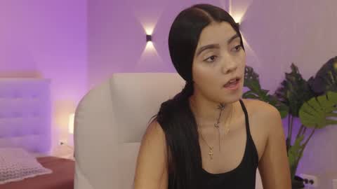 Snapshot of miagomez1 chatting on November 12, 2025, 1:44 pm Mia Gomez online show from November 12, 2025, 1:44 pm