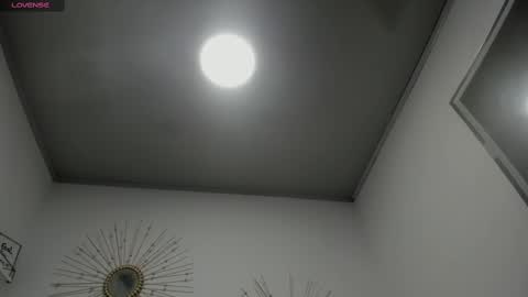 Miah Collins online show from November 1, 2025, 11:51 pm