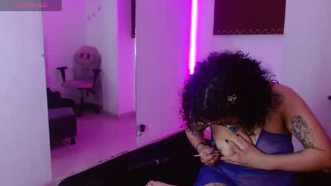 Snapshot of miahernadez303av chatting on February 1, 2025, 6:10 am MIA VELEZ online show from February 1, 2025, 6:10 am