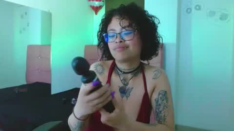 Snapshot of miahernadez303av chatting on March 3, 2025, 2:47 am MIA VELEZ online show from March 3, 2025, 2:47 am