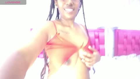 MiahLove31 online show from November 11, 2025, 4:34 am