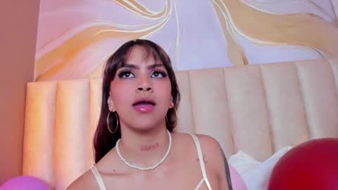 Miah Taylor online show from December 4, 2024, 12:52 am