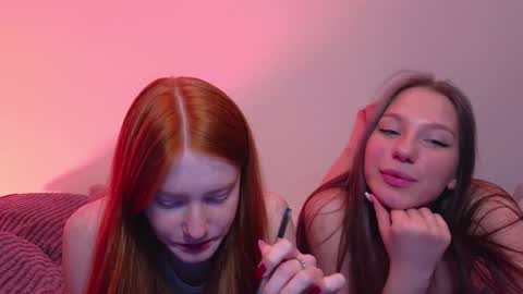 milanaaaa online show from January 3, 2025, 6:14 pm