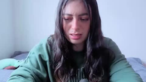 miakimky online show from October 21, 2025, 5:02 pm