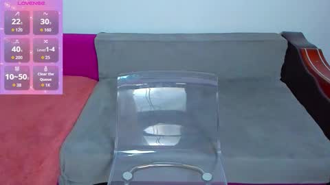 Snapshot of miakittyy chatting on October 17, 2025, 4:42 pm Mia Kittyy online show from October 17, 2025, 4:42 pm