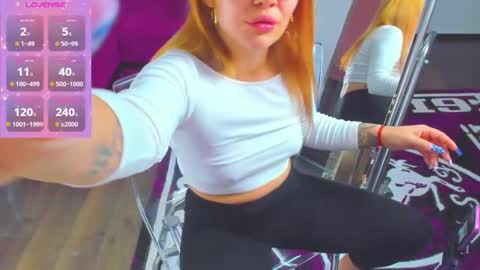 Snapshot of miakittyy chatting on November 5, 2025, 1:49 am Mia Kittyy online show from November 5, 2025, 1:49 am