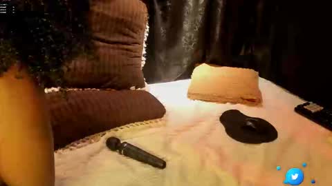 Snapshot of miaknox chatting on February 3, 2026, 6:40 am Mia online show from February 3, 2026, 6:40 am