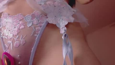 Snapshot of miaknoxxx chatting on February 8, 2026, 11:08 pm Mia online show from February 8, 2026, 11:08 pm