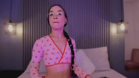 Mia Larouse online show from February 23, 2026, 8:39 pm