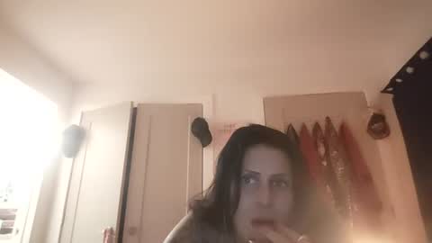 MiaBaBY online show from July 22, 2026, 4:37 am