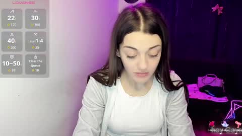 Snapshot of mialune01 chatting on March 23, 2026, 8:18 am mialune01 online show from March 23, 2026, 8:18 am