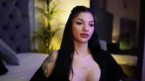  Miami  online show from November 22, 2025, 6:29 pm